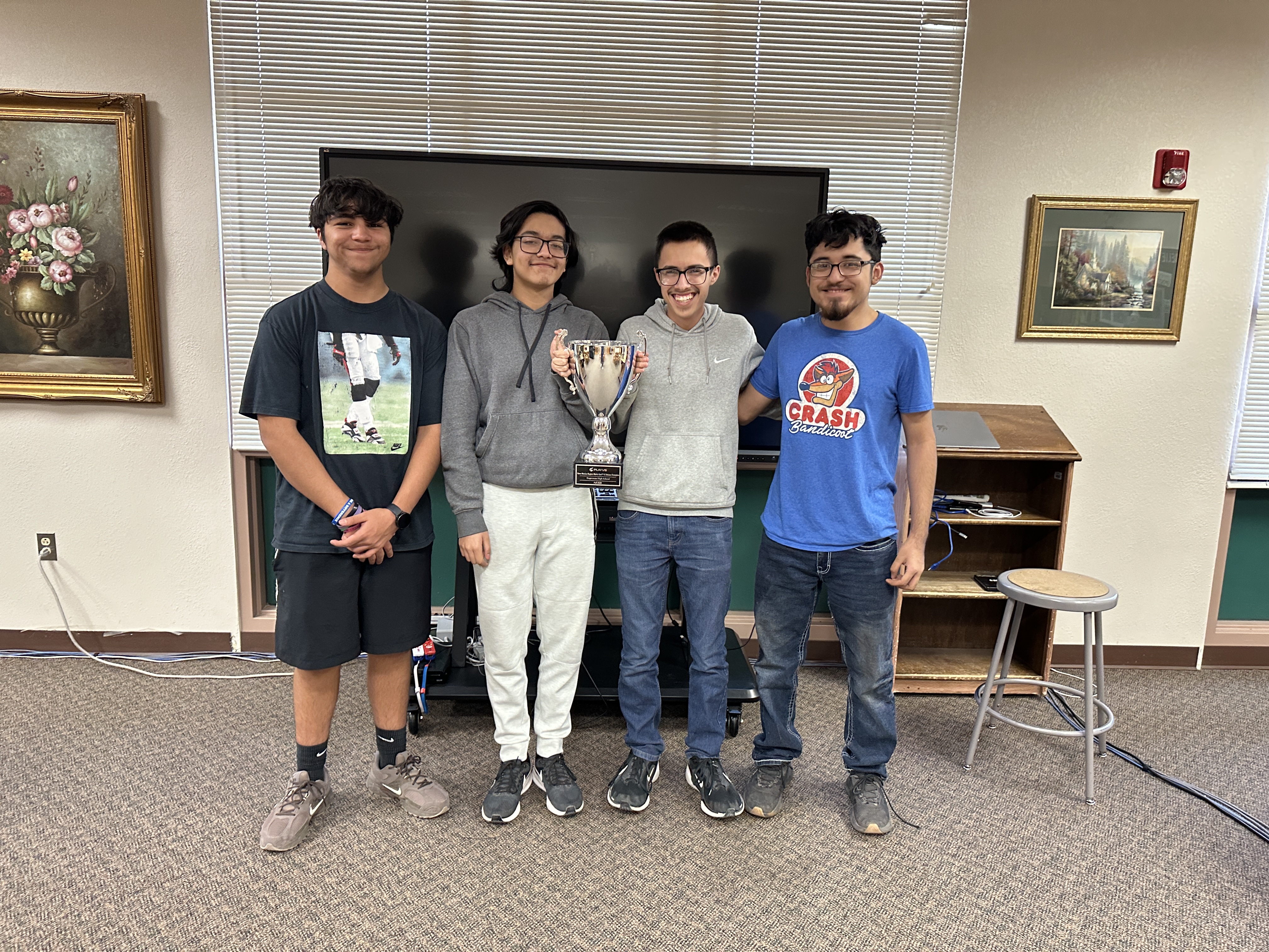 MK8D Team With PlayVS Trophy